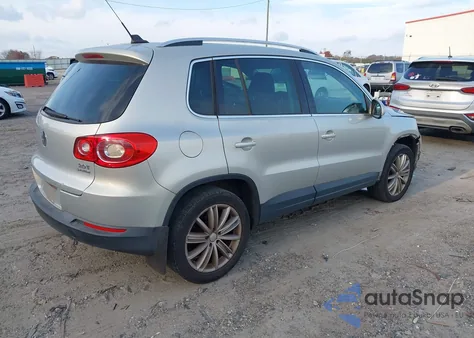 2011 Volkswagen Tiguan Se z USA, uszkodzony, nr VIN WVGBV7AX5BW566522